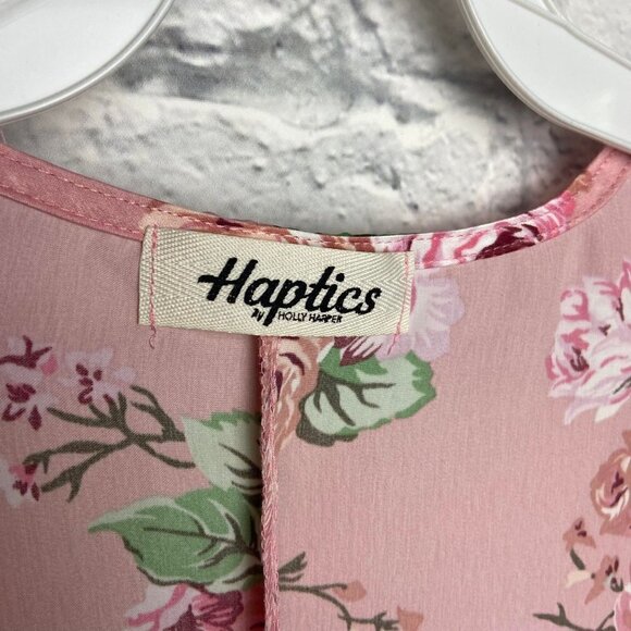 Haptics Pink Satin Floral Oversized Kimono size Small - Picture 7 of 9